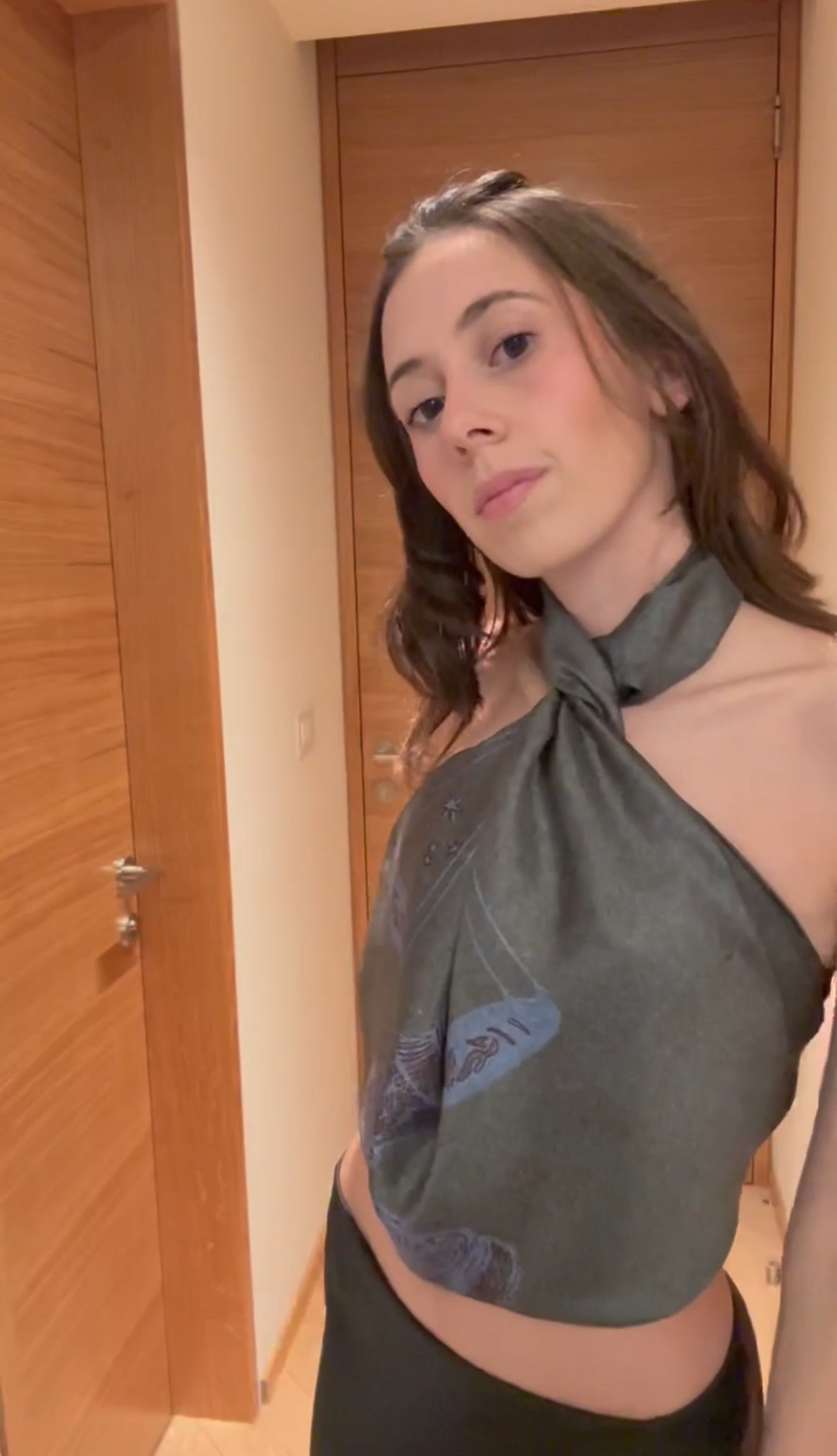Tutorial how to wear a square scarf as a top