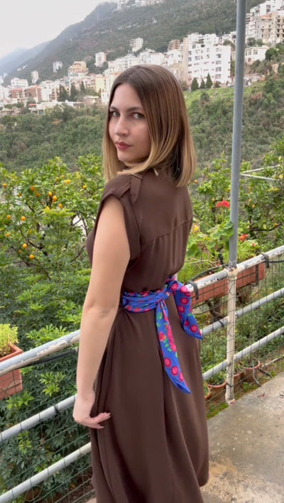Tutorial how to wear a silk square scarf as a belt on a dress